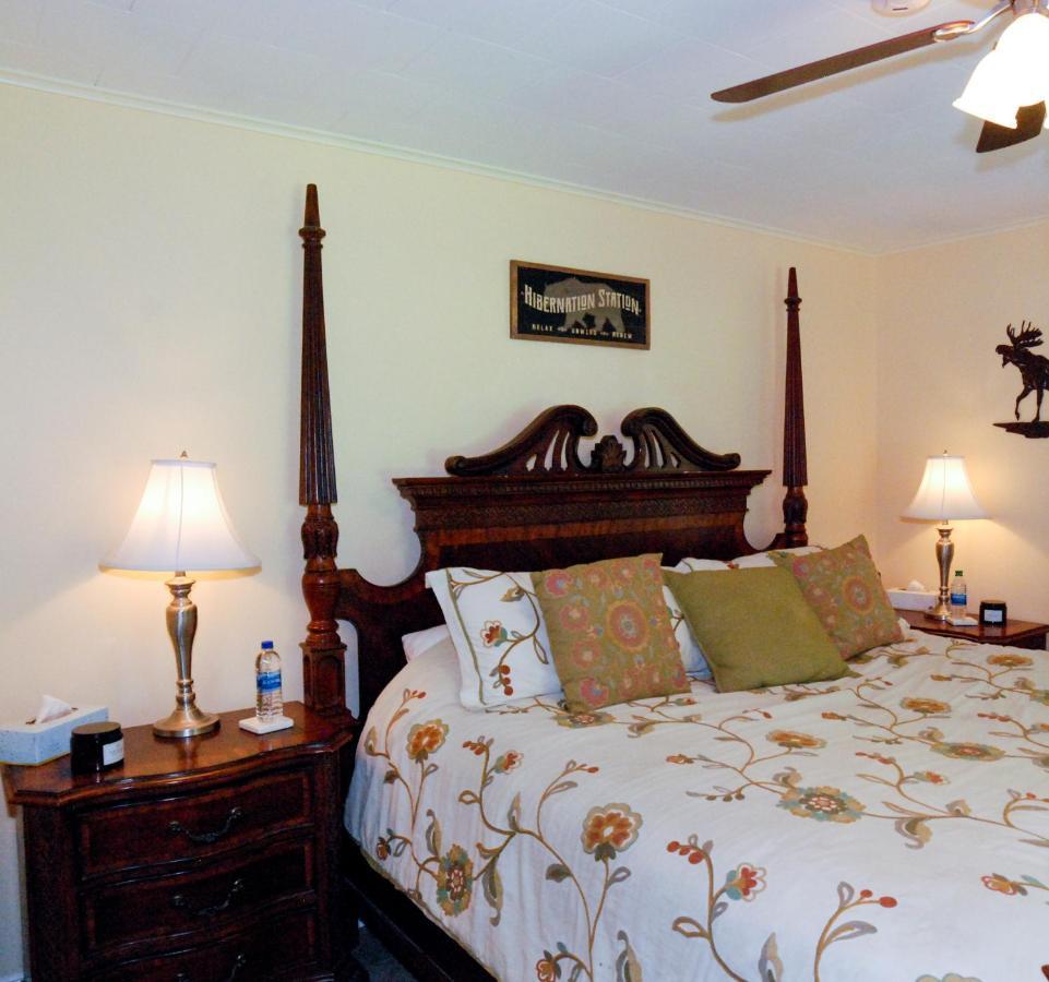 Maple Leaf Lodge Schroon Lake Exterior foto